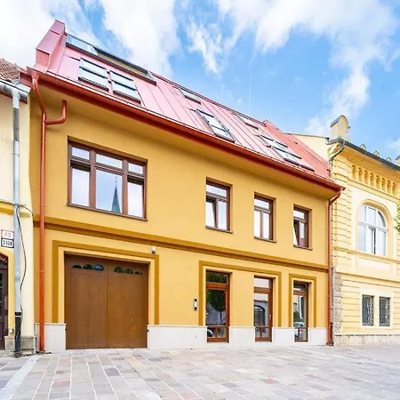 Apartment Jarkova 75