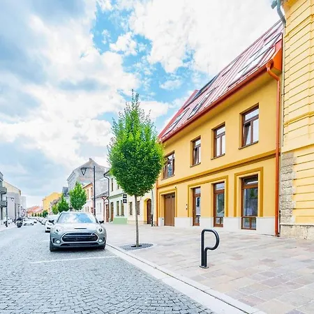 Apartment Jarkova 75