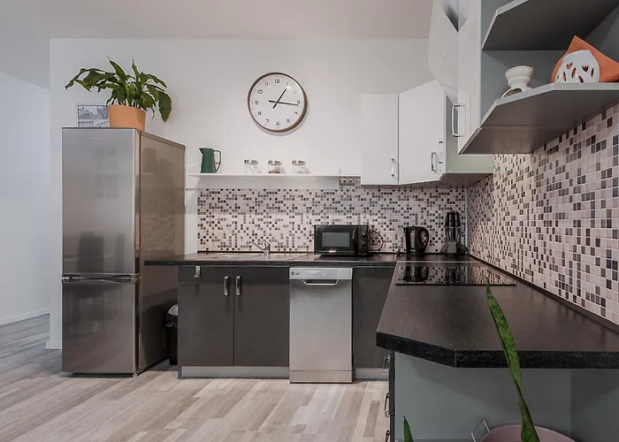 Jarkova 75 * פרשוב